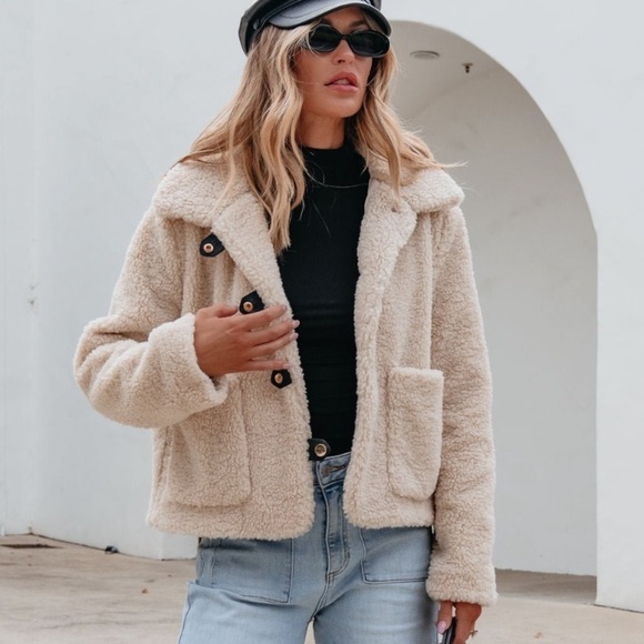 INDUSTRY Jackets & Blazers - Industry Faux Shearling Teddy Jacket Cream Cozy Button Coat Size S